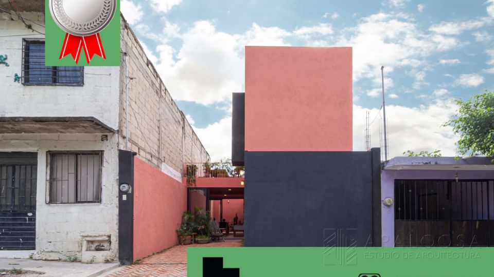 Casa ópera prima